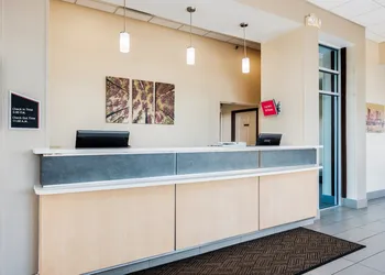 Red Roof Inn Columbus - Grove City hotel thumbnail 5
