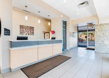 Red Roof Inn Columbus - Grove City hotel thumbnail 7