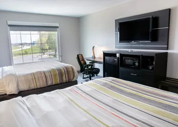 Country Inn & Suites by Radisson, Columbus West, OH hotel thumbnail 5
