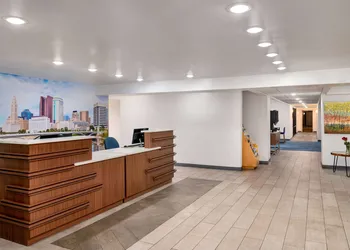 La Quinta Inn by Wyndham Columbus Airport Area hotel thumbnail 6