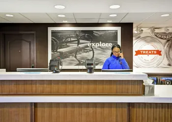 Hampton Inn & Suites Columbus-Easton Area hotel thumbnail 3