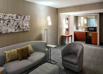 The Columbus Hilliard Hotel hotel thumbnail 4