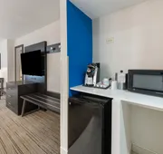 Holiday Inn Express Columbus Downtown by IHG hotel detail image 7