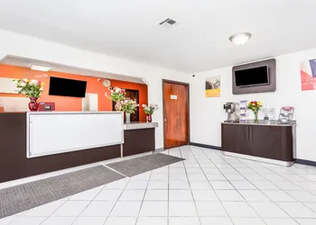 Relax Inn by OYO Columbus OH I 70 hotel thumbnail 2