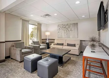 Best Western Suites hotel thumbnail 4