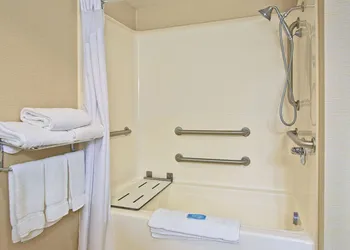 Holiday Inn Express Hotel & Suites Pittsburgh West Mifflin by IHG hotel thumbnail 5