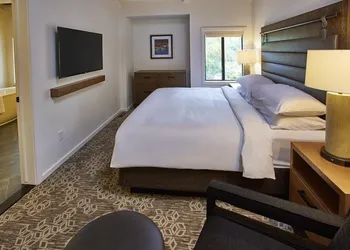 Grand Geneva Resort & Spa hotel thumbnail 8