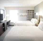 DoubleTree by Hilton Sterling - Dulles Airport hotel detail image 7