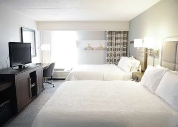 DoubleTree by Hilton Sterling - Dulles Airport hotel thumbnail 7