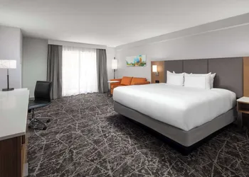 DoubleTree by Hilton Sacramento hotel thumbnail 4