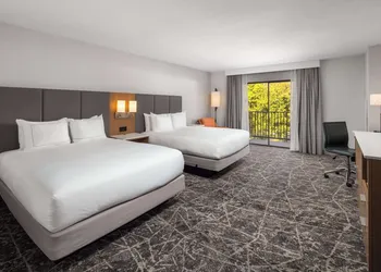 DoubleTree by Hilton Sacramento hotel thumbnail 5
