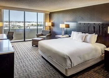 Hilton Sacramento Arden West hotel thumbnail 7
