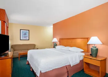 Hampton Inn & Suites Sacramento-Elk Grove Laguna I-5 hotel thumbnail 6