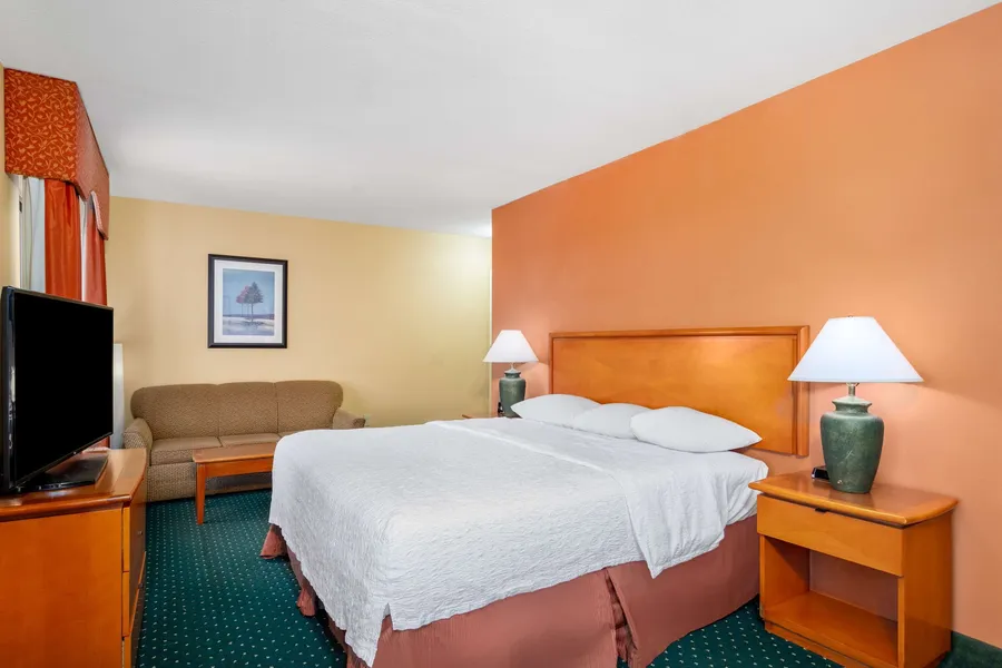 Hampton Inn & Suites Sacramento-Elk Grove Laguna I-5 hotel detail image 6