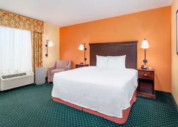 Hampton Inn & Suites Sacramento-Elk Grove Laguna I-5 hotel thumbnail 8