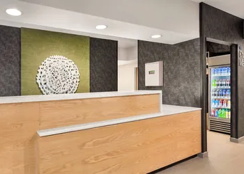 Fairfield Inn By Marriott Vacaville hotel thumbnail 2