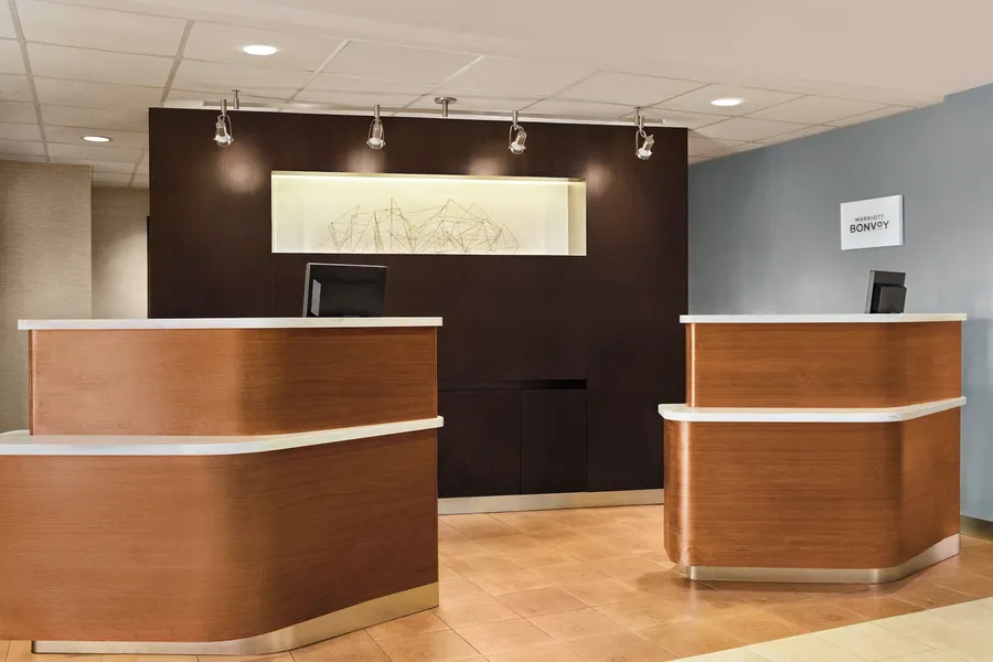 Courtyard by Marriott Roseville hotel detail image 2
