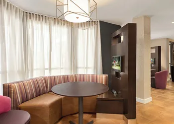 Courtyard by Marriott Roseville hotel thumbnail 3