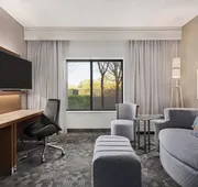 Courtyard by Marriott Roseville hotel detail image 7