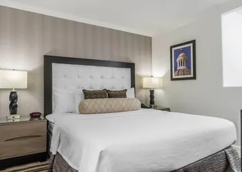 Inn Off Capitol Park, an Ascend Collection Hotel hotel thumbnail 8