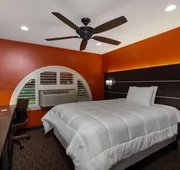 Hotel Vinea, a Travelodge by Wyndham hotel detail image 4