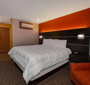 Hotel Vinea, a Travelodge by Wyndham hotel detail image 7