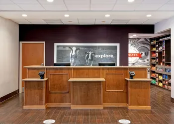 Hampton Inn & Suites Rohnert Park - Sonoma County hotel thumbnail 2