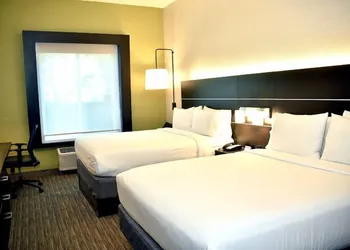 Holiday Inn Express® Windsor Sonoma Wine Country by IHG hotel thumbnail 7