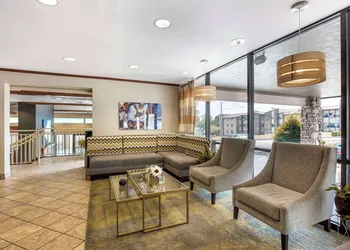 Best Western Plus Landing View Inn & Suites hotel thumbnail 4