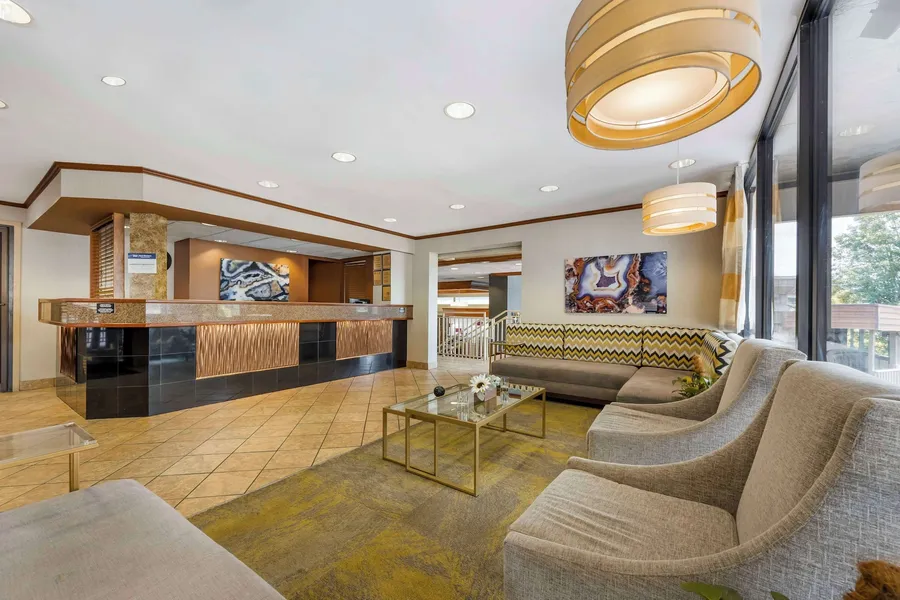 Best Western Plus Landing View Inn & Suites hotel detail image 2
