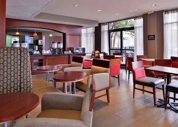Hampton Inn Norfolk/Virginia Beach hotel thumbnail 4