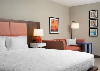 Hampton Inn Norfolk/Virginia Beach hotel thumbnail 8