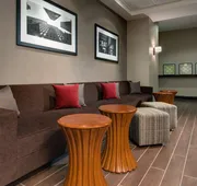 Hampton Inn & Suites Milwaukee Downtown hotel detail image 4