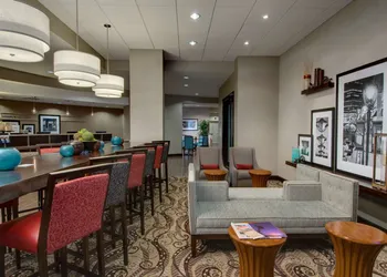 Hampton Inn & Suites Milwaukee Downtown hotel thumbnail 5