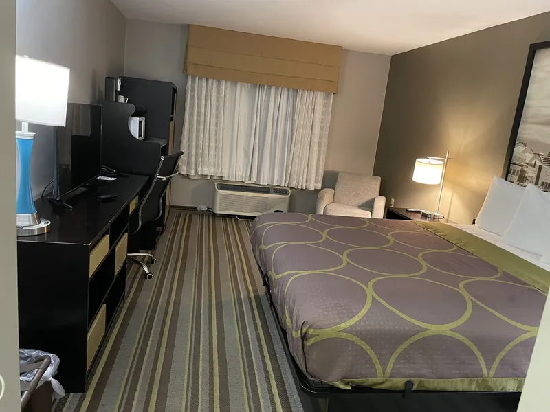 Delavan Inn and Suites hotel detail image 2