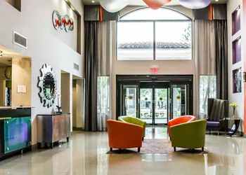 Quality Suites Fort Myers I-75 hotel thumbnail 2