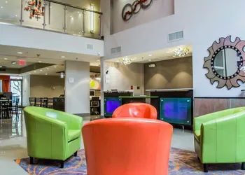 Quality Suites Fort Myers I-75 hotel thumbnail 5