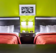 Quality Suites Fort Myers I-75 hotel detail image 7