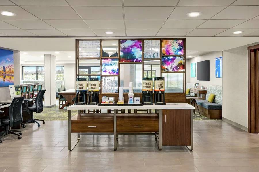 Hampton Inn Milwaukee/Brookfield hotel detail image 6