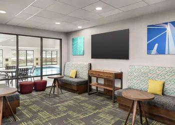 Hampton Inn Milwaukee/Brookfield hotel thumbnail 7