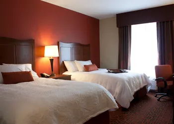 Hampton Inn Burlington hotel thumbnail 8