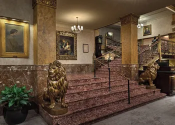 The Pfister Hotel hotel thumbnail 3