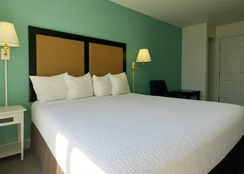 MainStay Suites Las Vegas Flamingo hotel thumbnail 5