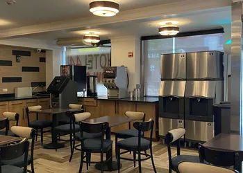 Ramada by Wyndham New York Times Square West hotel thumbnail 6