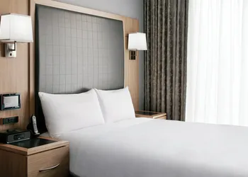 Club Quarters Hotel, World Trade Center hotel thumbnail 6