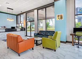 Days Inn by Wyndham N Orlando/Casselberry hotel thumbnail 3