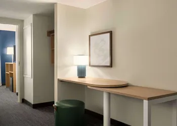 Spark by Hilton Orlando Universal Blvd hotel thumbnail 6