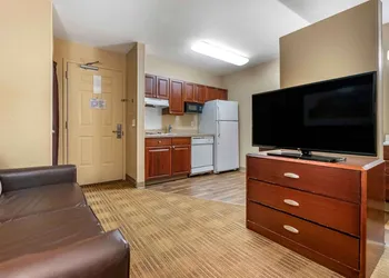 Extended Stay America Suites Orlando Southpark Commodity Cir hotel thumbnail 8
