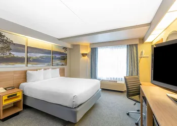 Days Inn by Wyndham Eagan Minnesota Near Mall of America hotel thumbnail 8