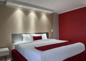 Travelodge by Wyndham Orlando / Heart of International Drive hotel thumbnail 3
